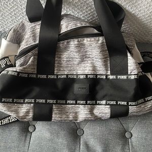 VICTORIA SECRET GYM BAG